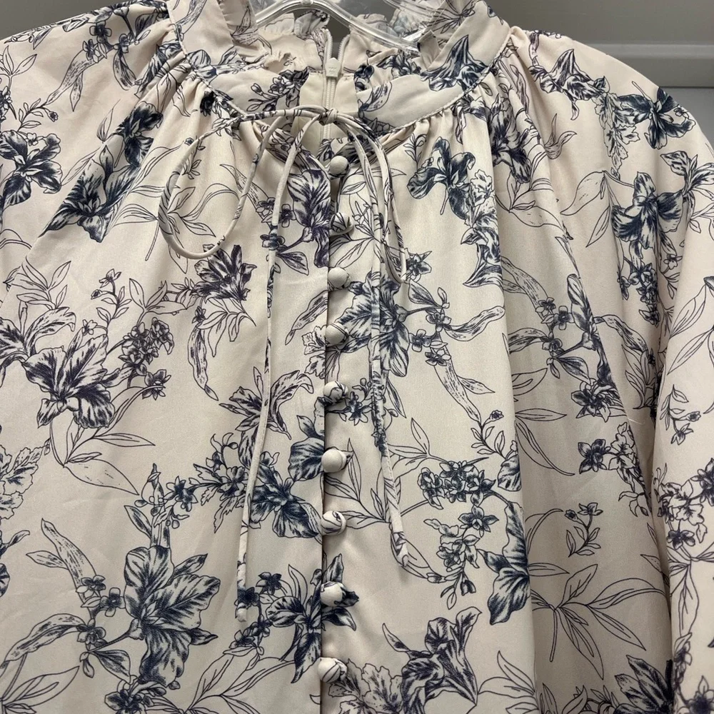 Dainty Jewells White and Blue Floral Dress - Picture 5 of 12